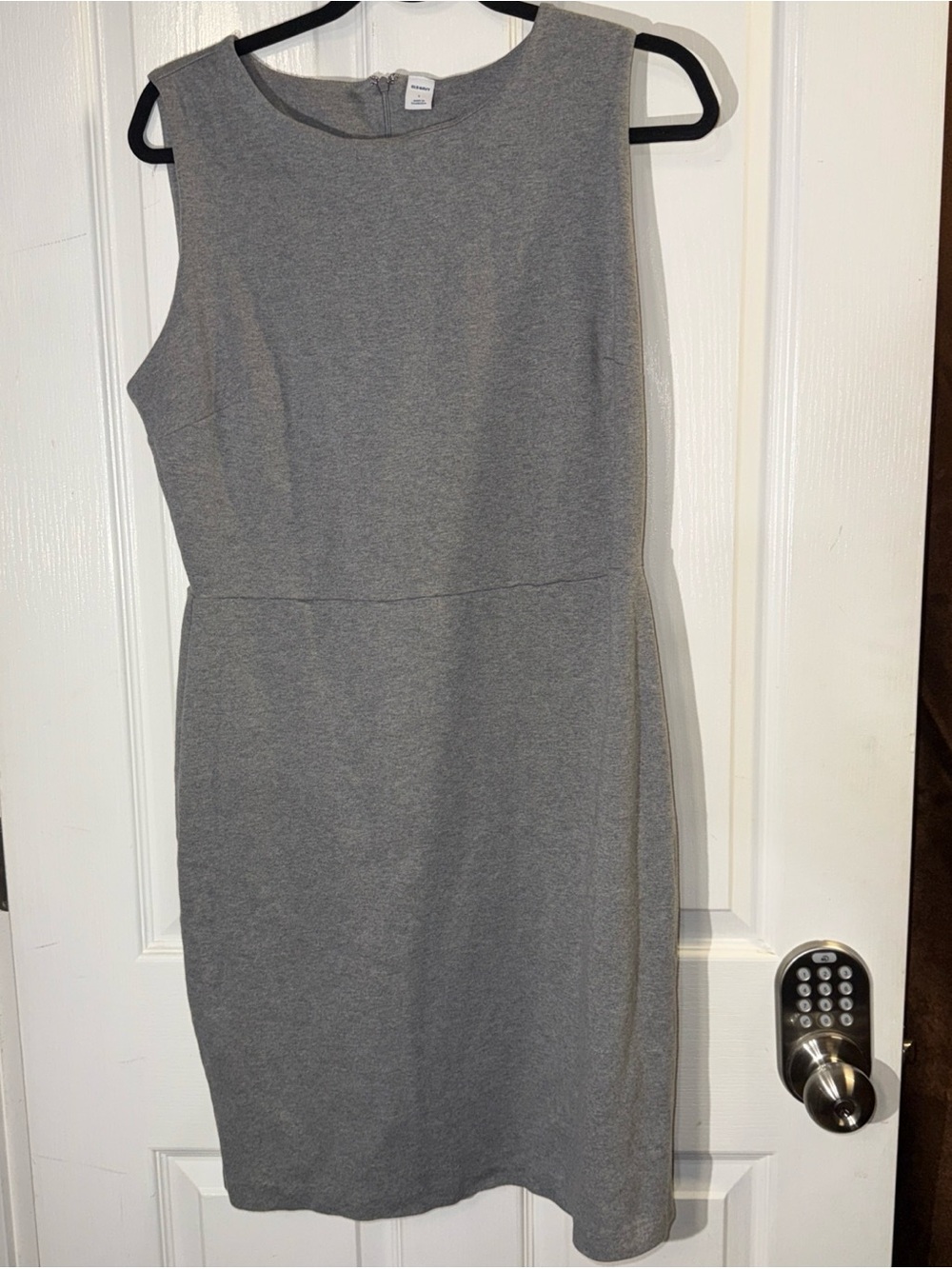Old navy Classic Gray Sleeveless Sheath Dress